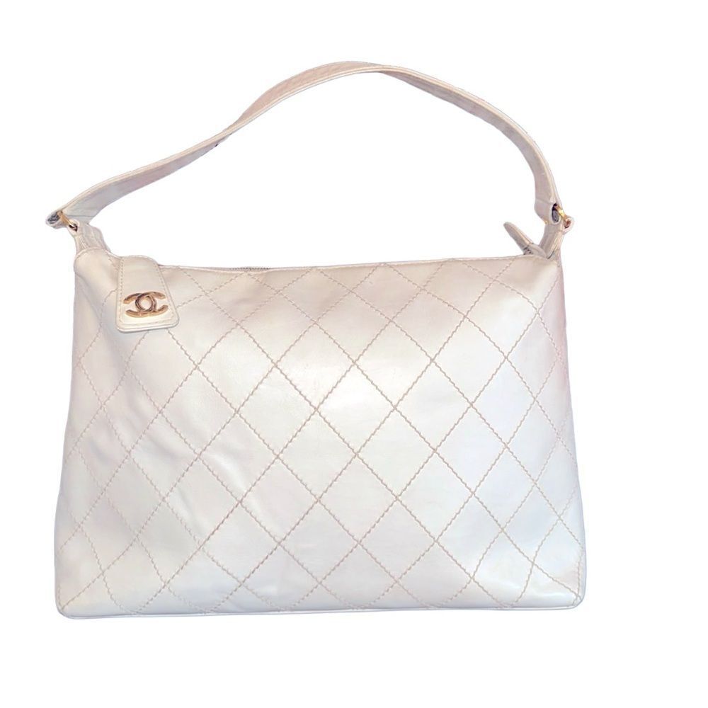 Chanel Wild Stitch Quilted leather white Tote Bag with gold CC logo - Picture 6 of 16